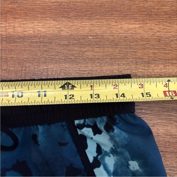 Fabletics Carrie Athletic Shorts Womens XS Green Black Drawstring Running - Picture 4 of 10